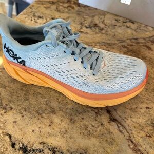 Hoka Clifton 8 women’s sneakers